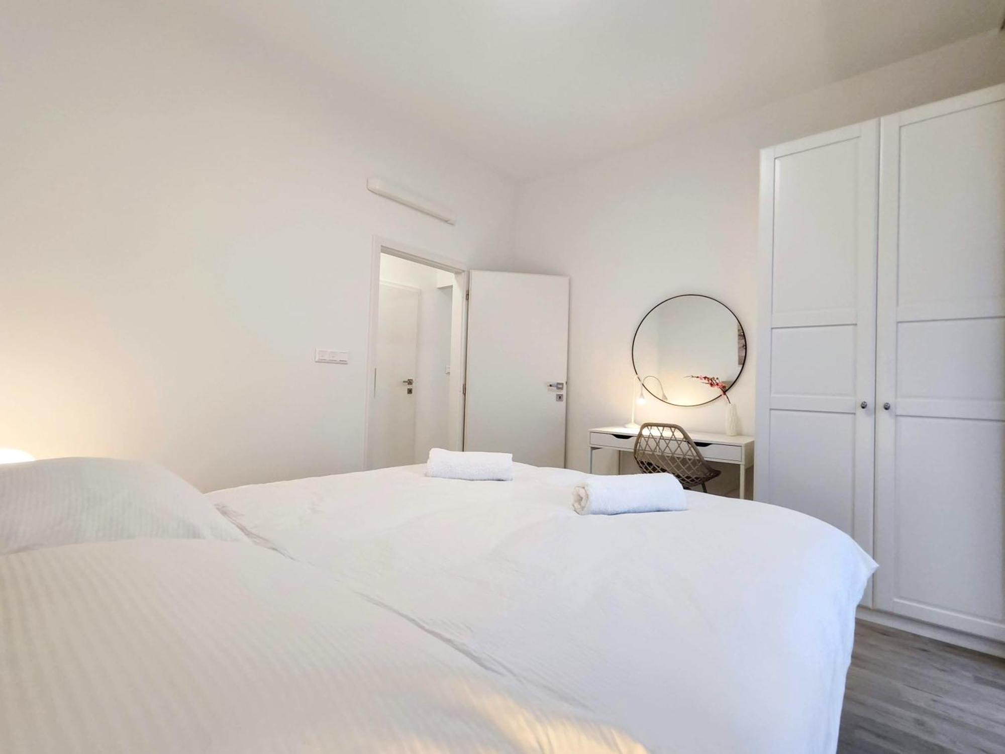 Wings - Brand New - Presidential Garden - Free Parking * Pressburg