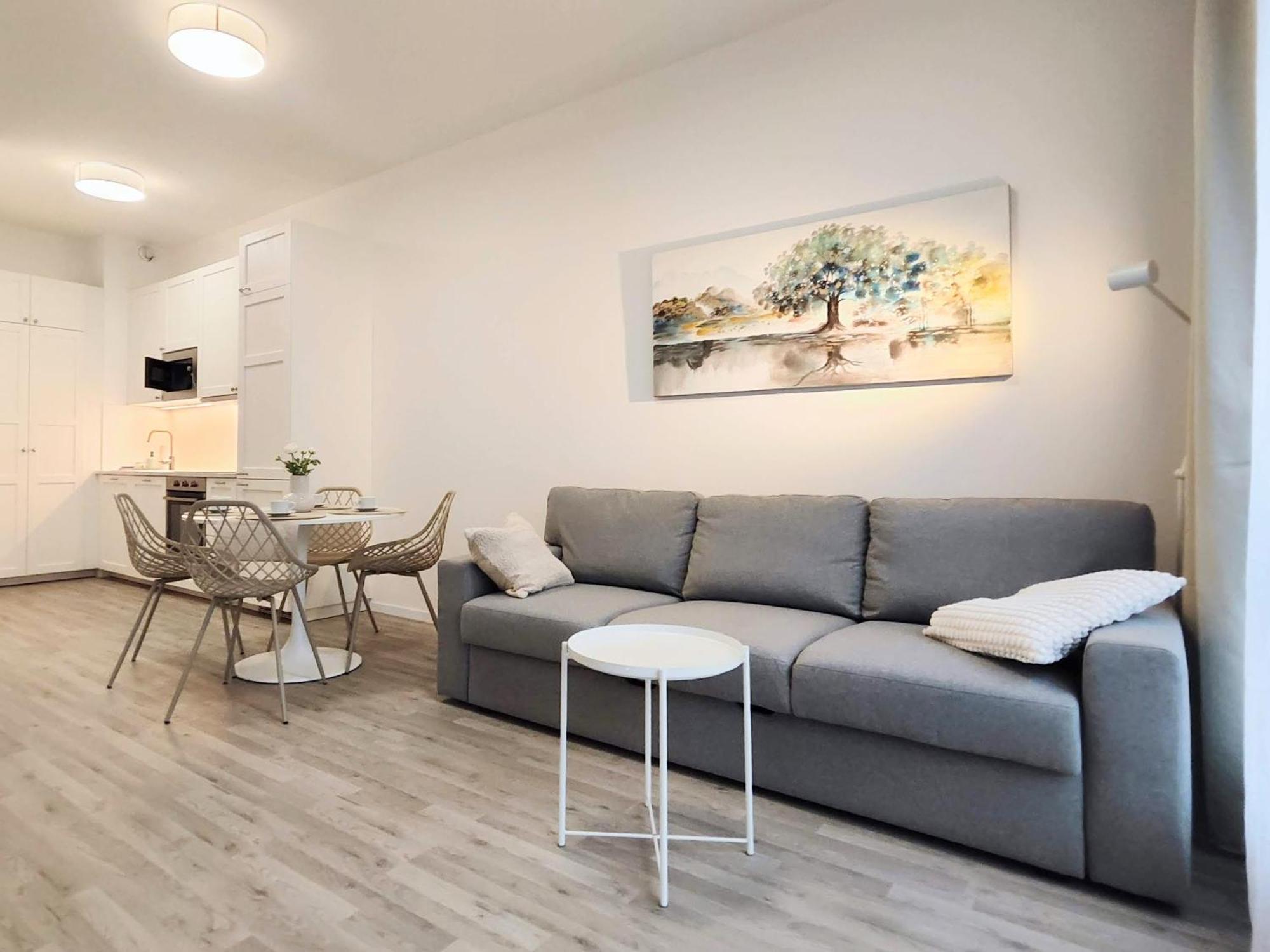 Apartment Wings - Brand New - Presidential Garden - Free Parking
